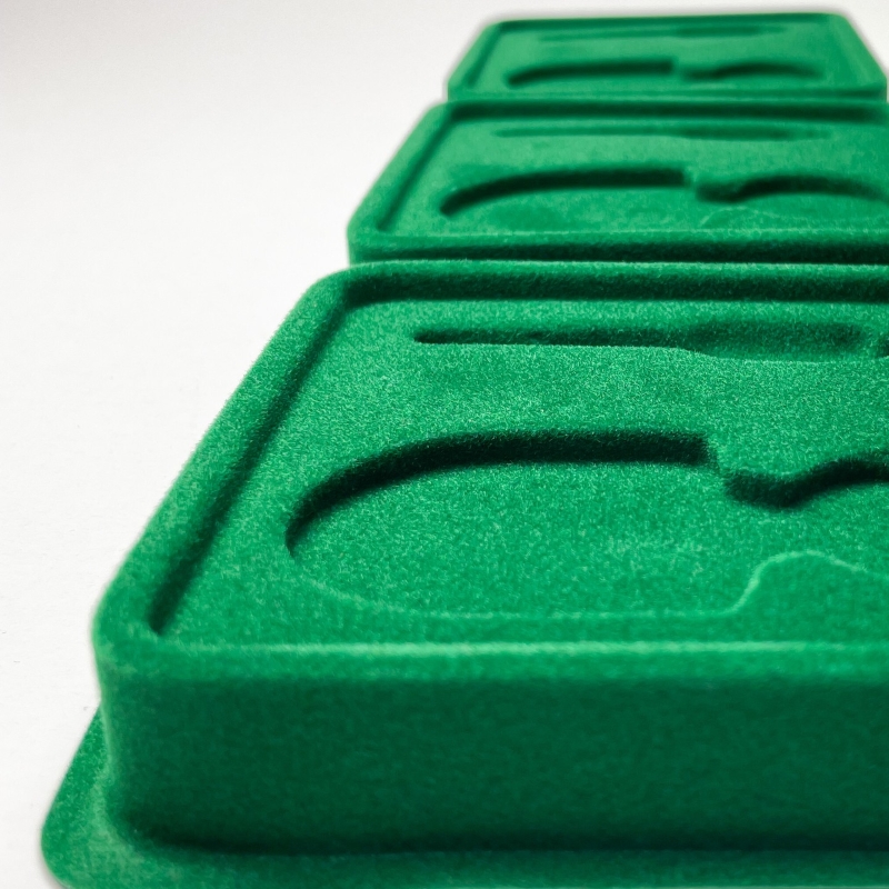 Termoformiranje, estetska flokirana embalaža za odličja.