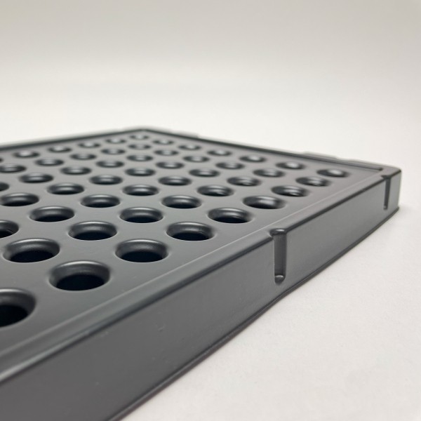 Transportni pladnji za avtomatizacijo.